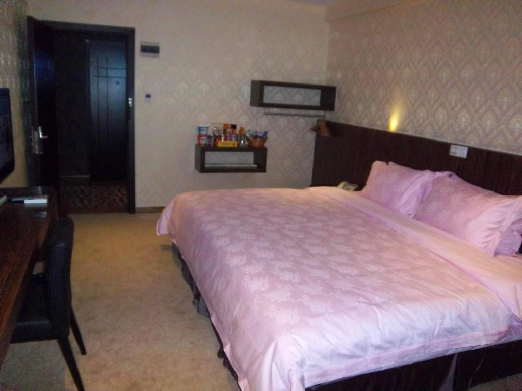 Shenzhen Luohu Art Hotel, Dongmen Shopping Center Rom bilde