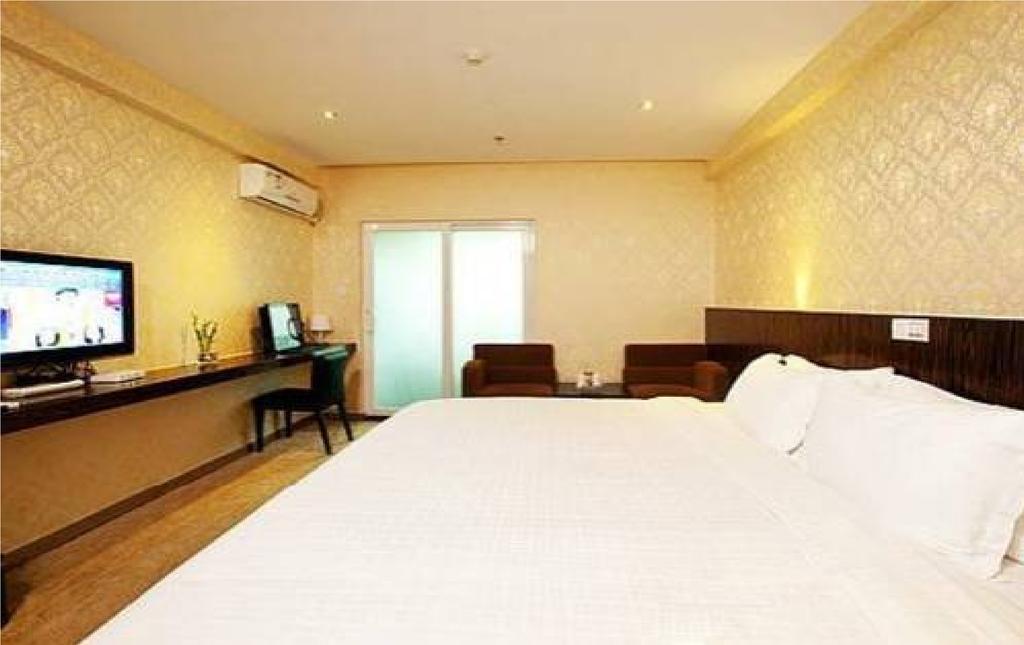 Shenzhen Luohu Art Hotel, Dongmen Shopping Center Rom bilde